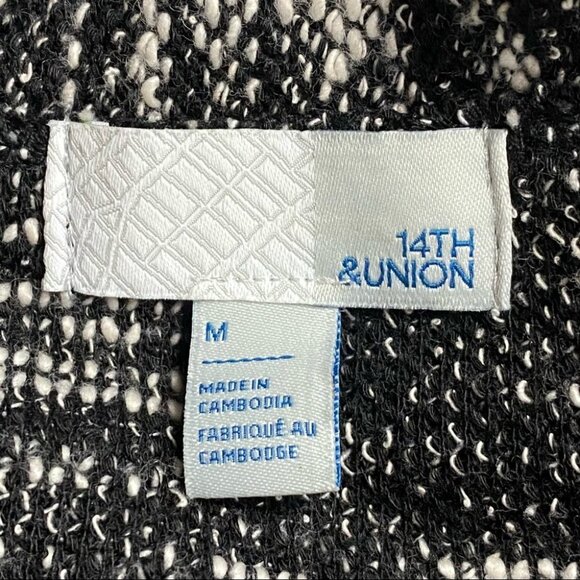 14th & UNION Black & White V-Neck Knit Tunic Top M - Picture 7 of 11